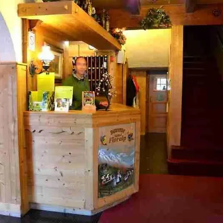 Floralp Hotel 2*